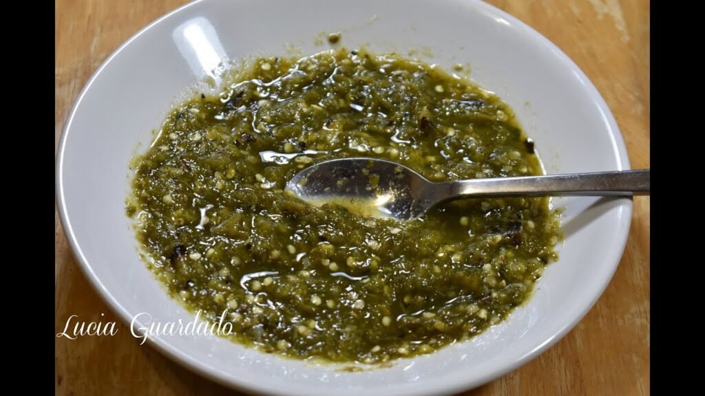 Salsa de chile serrano con cebolla